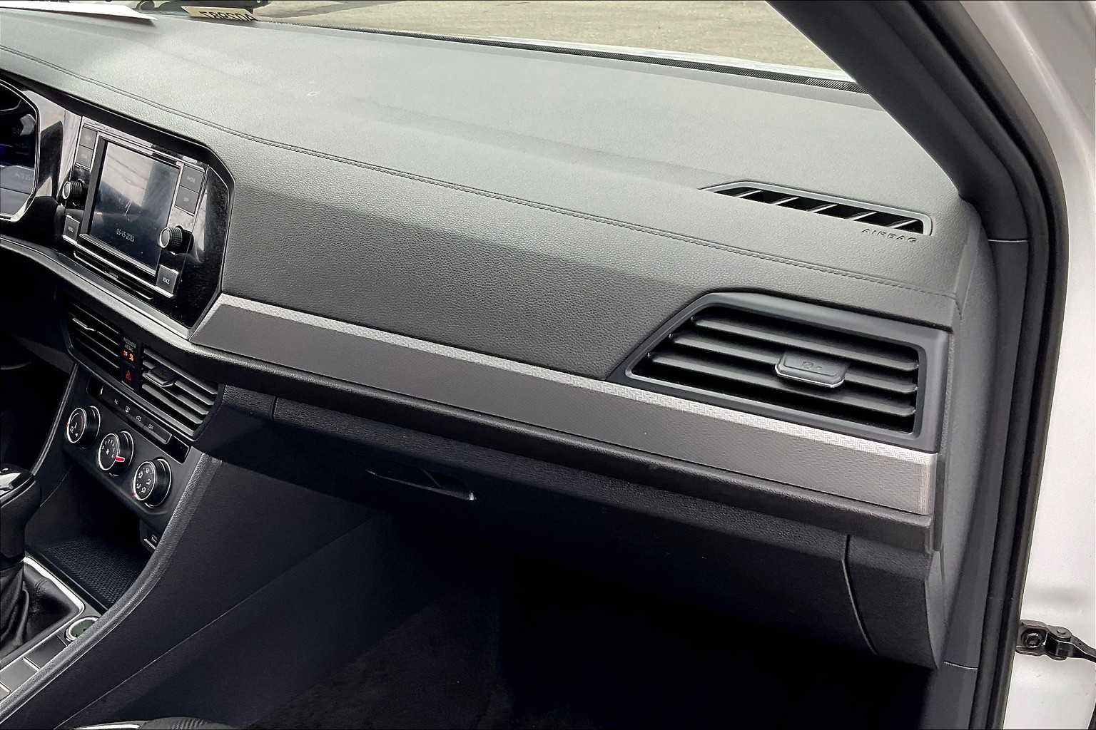 2023 Volkswagen Jetta Sport - Photo 13