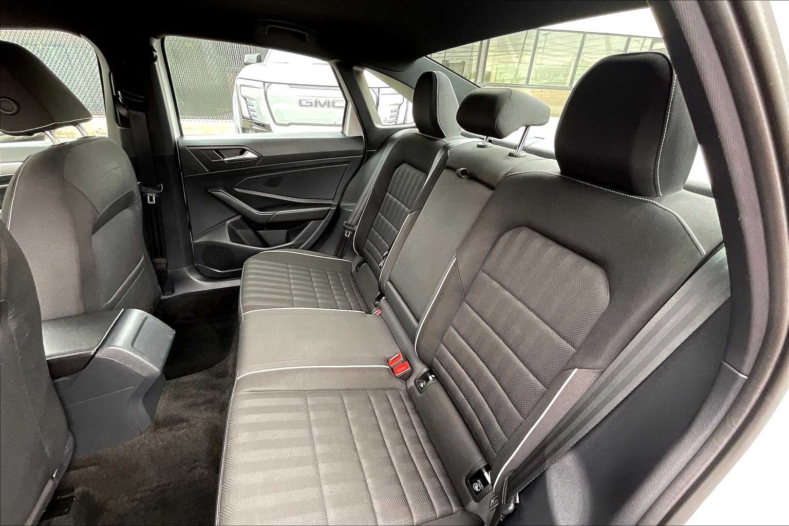 2023 Volkswagen Jetta Sport - Photo 15
