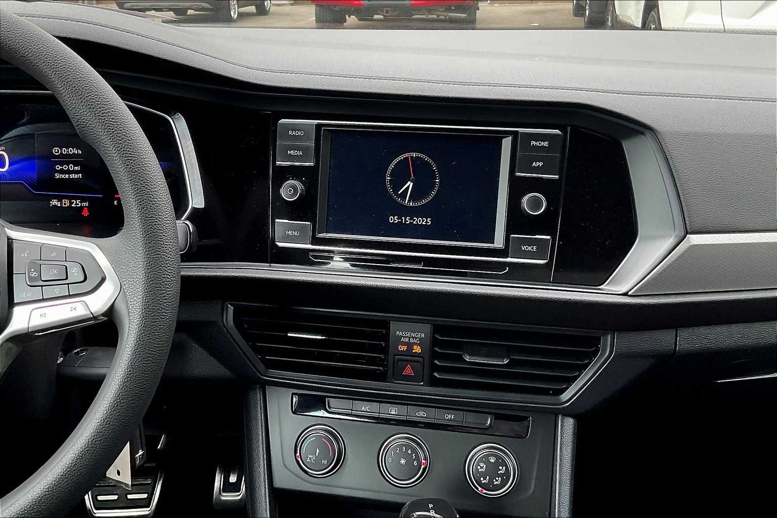 2023 Volkswagen Jetta Sport - Photo 18