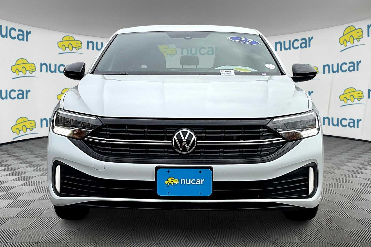 2023 Volkswagen Jetta Sport - Photo 2