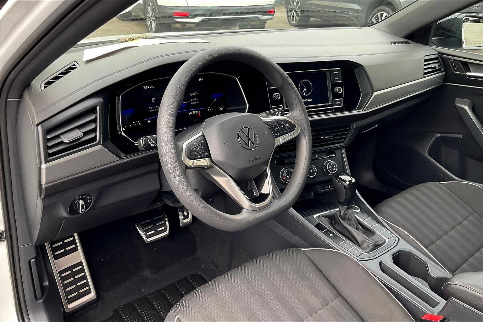 2023 Volkswagen Jetta Sport - Photo 8