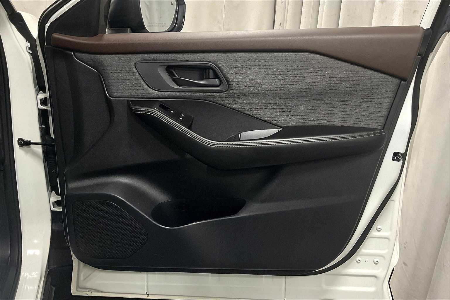 2021 Nissan Rogue S - Photo 12