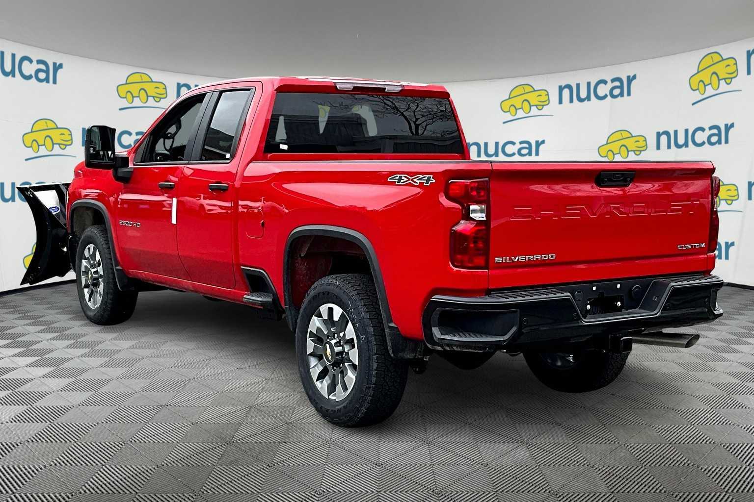 2025 Chevrolet Silverado 2500HD Custom - Photo 5