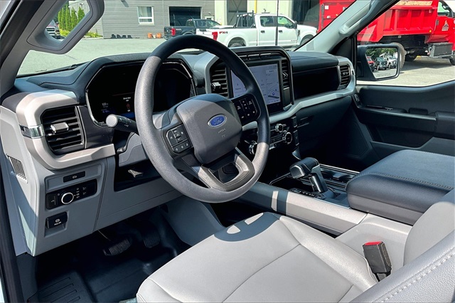 2023 Ford F-150 Lightning Pro - Photo 14