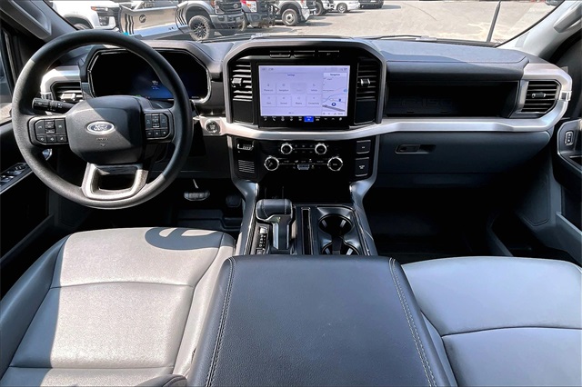 2023 Ford F-150 Lightning Pro - Photo 16