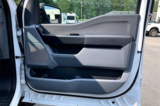 2023 Ford F-150 Lightning Pro - Photo 19