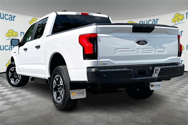 2023 Ford F-150 Lightning Pro - Photo 2