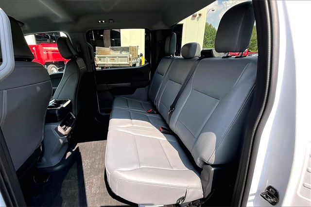 2023 Ford F-150 Lightning Pro - Photo 21