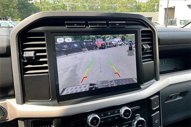 2023 Ford F-150 Lightning Pro - Photo 26