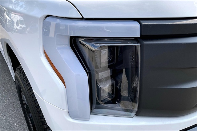 2023 Ford F-150 Lightning Pro - Photo 31