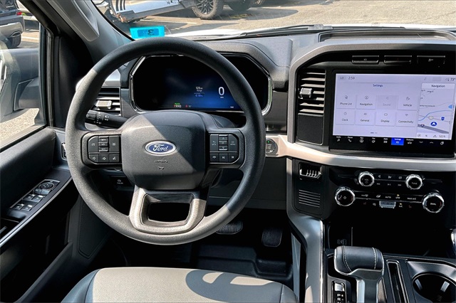 2023 Ford F-150 Lightning Pro - Photo 5