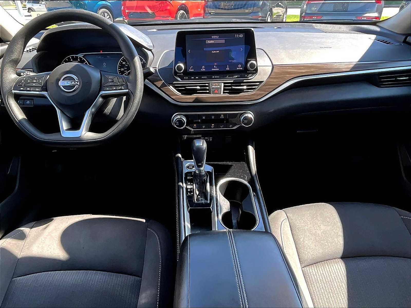 2023 Nissan Altima 2.5 SV - Photo 21