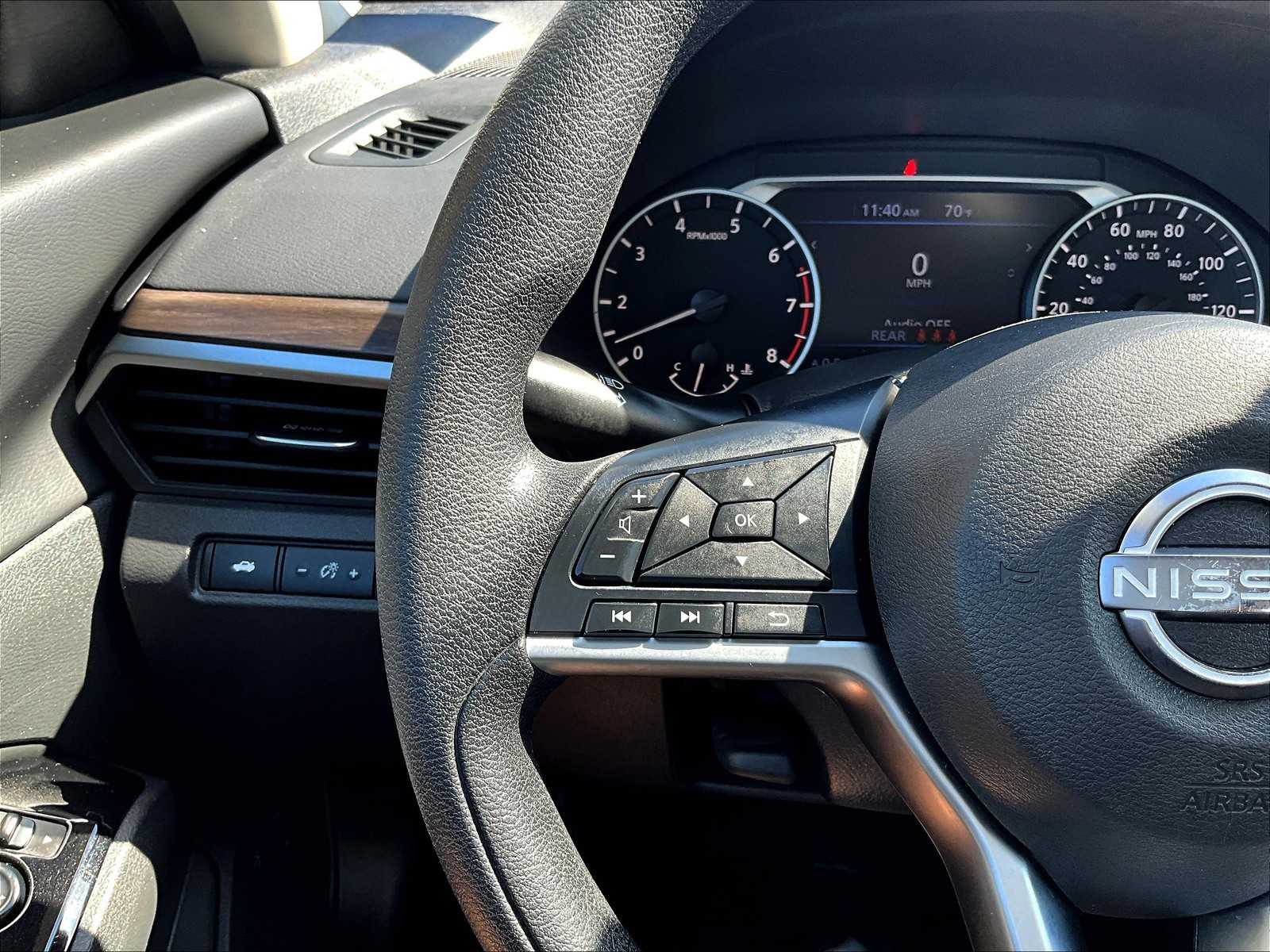 2023 Nissan Altima 2.5 SV - Photo 22