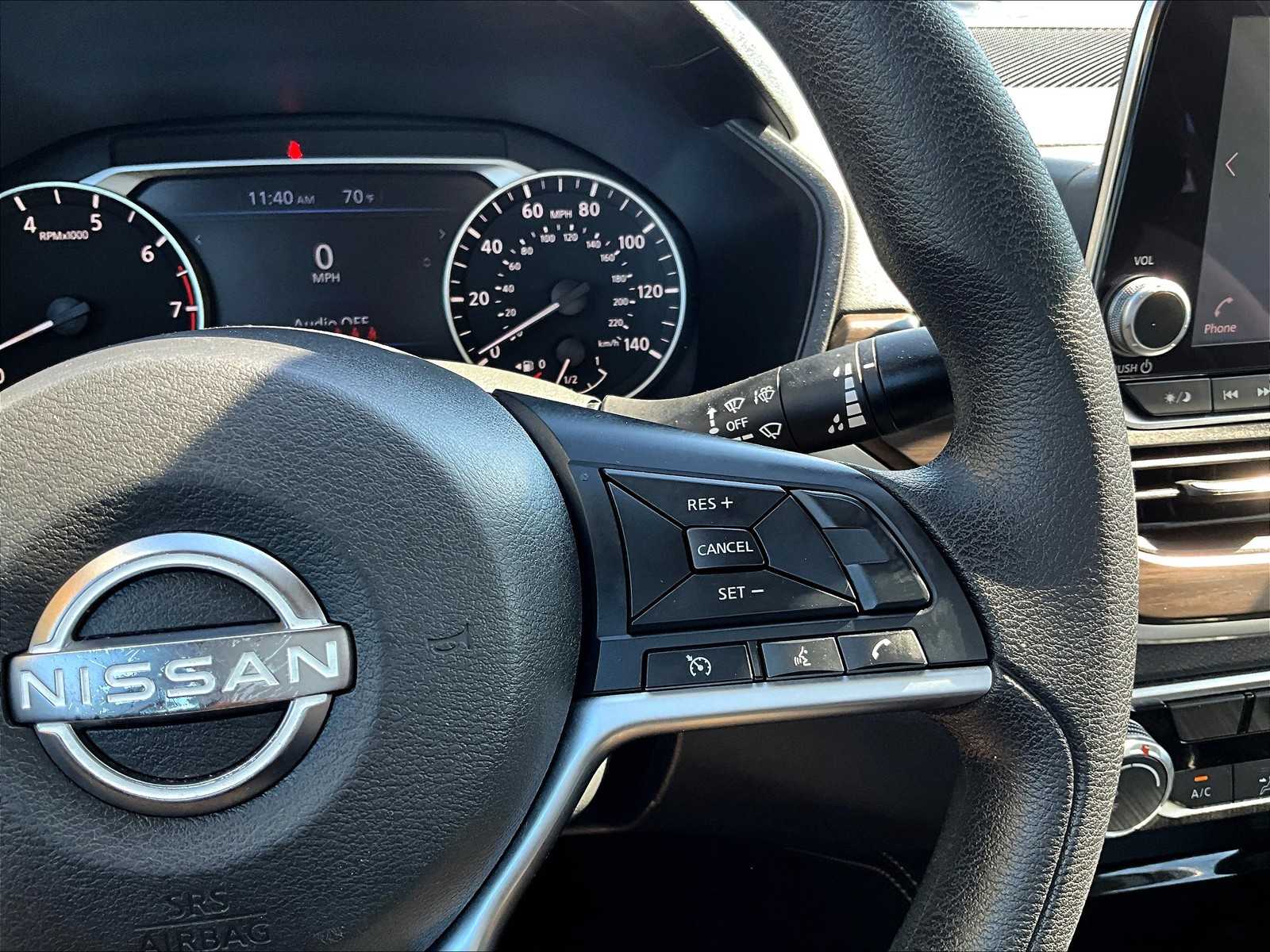 2023 Nissan Altima 2.5 SV - Photo 23