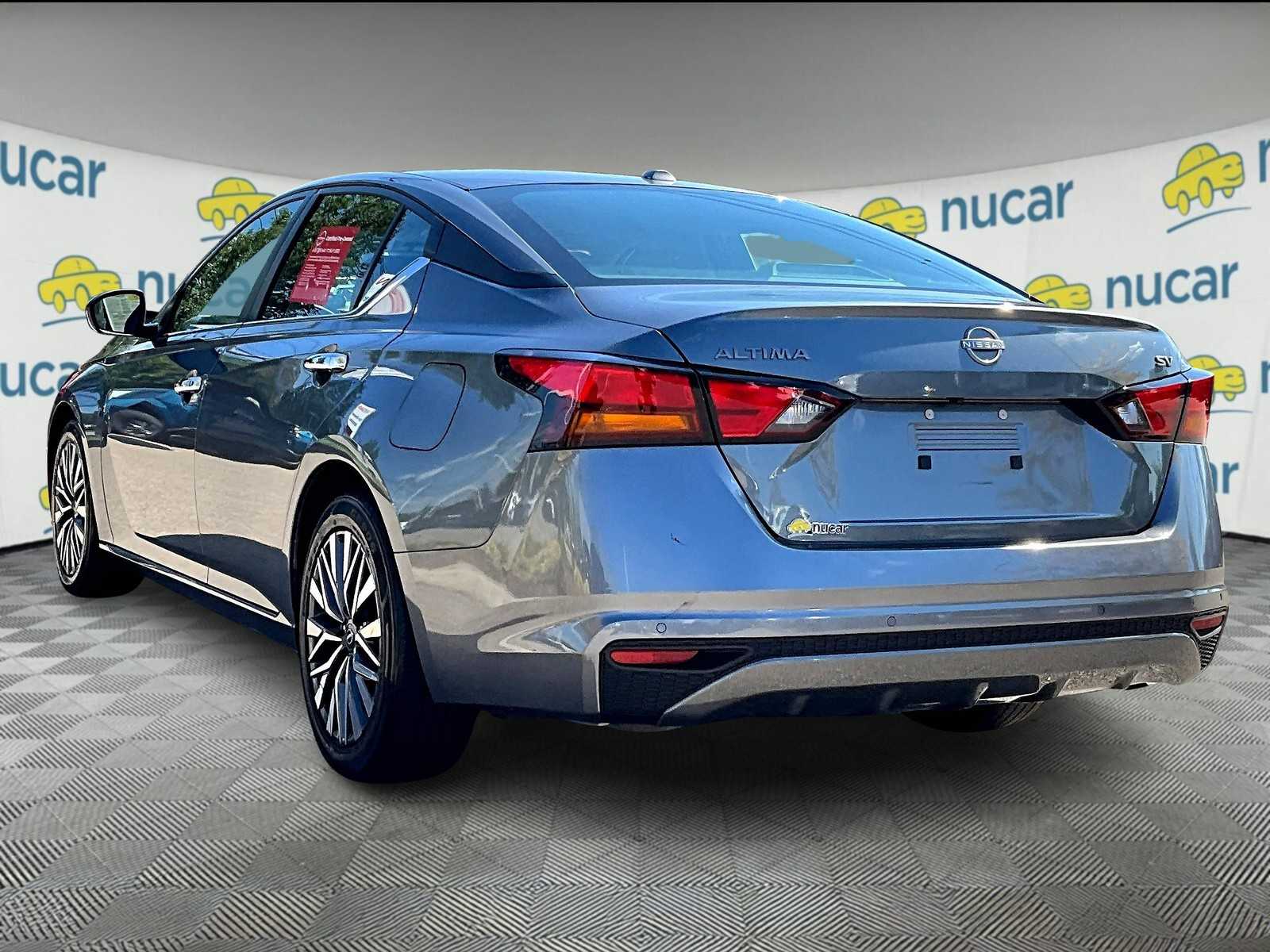 2023 Nissan Altima 2.5 SV - Photo 4