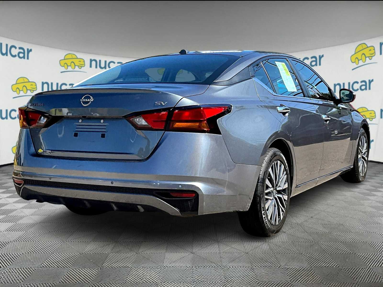 2023 Nissan Altima 2.5 SV - Photo 6