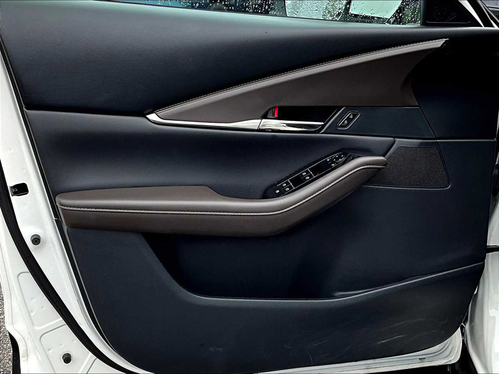 2022 Mazda CX-30 2.5 S Premium Package - Photo 9