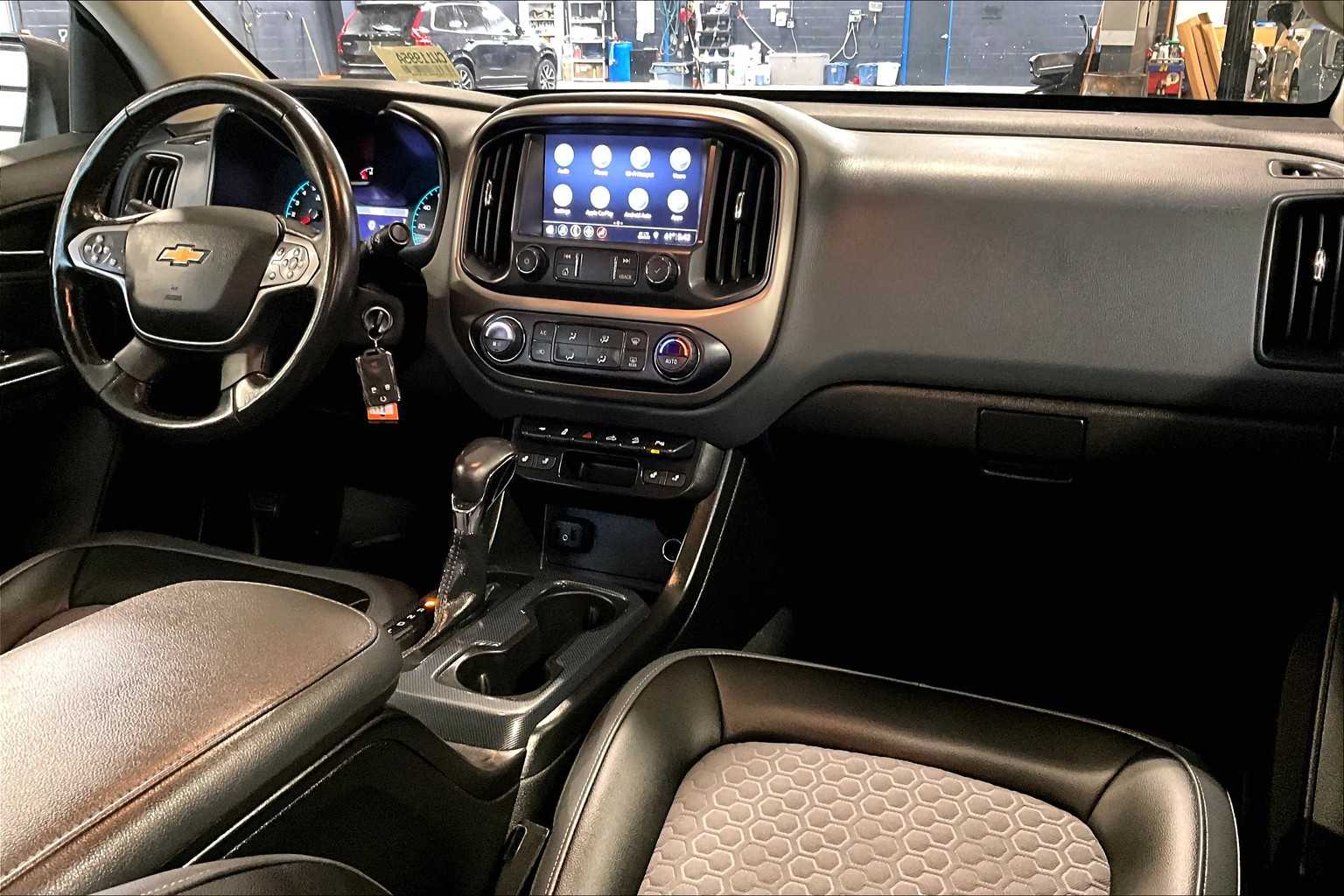 2022 Chevrolet Colorado 4WD Z71 - Photo 14