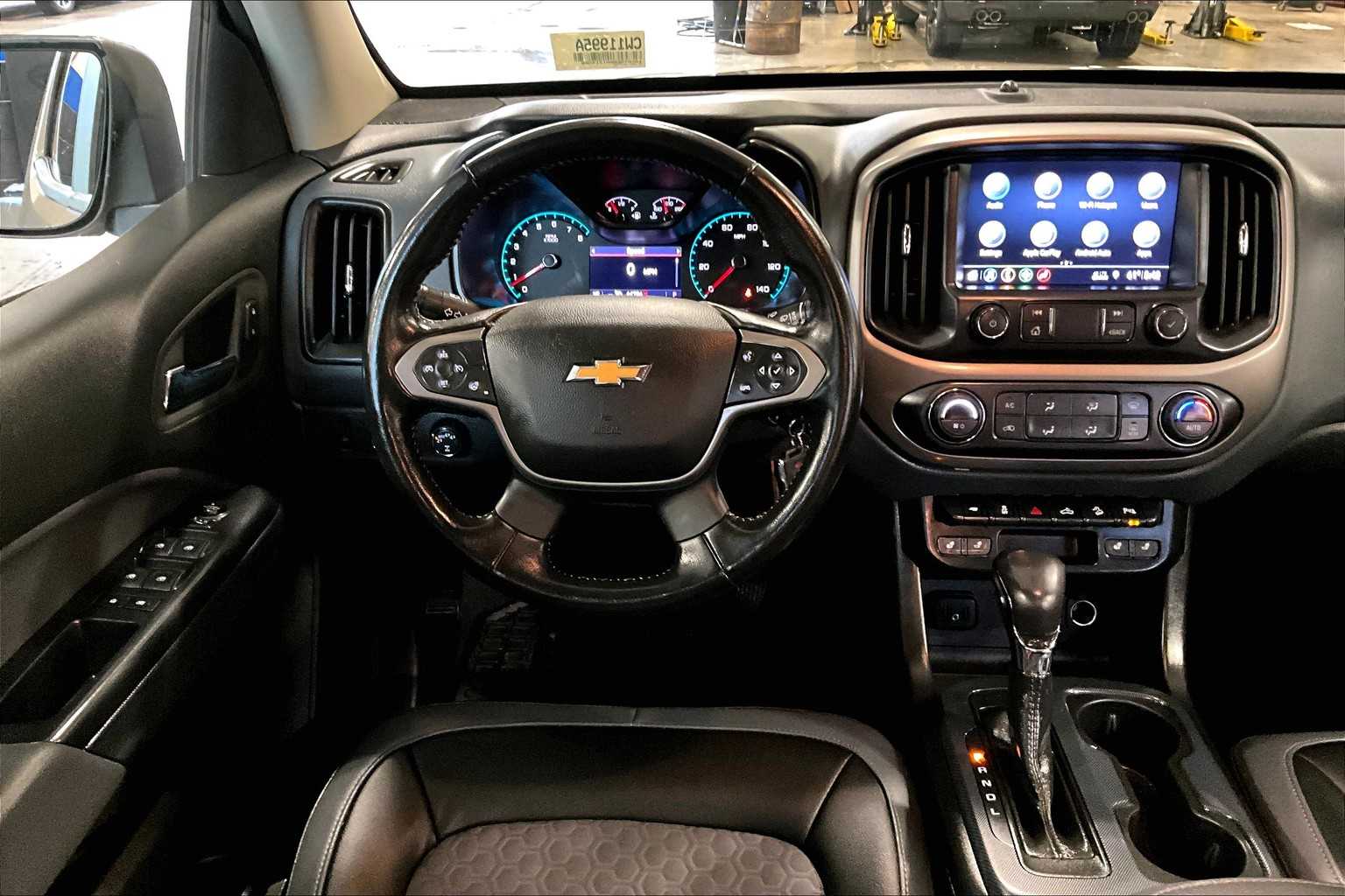 2022 Chevrolet Colorado 4WD Z71 - Photo 17