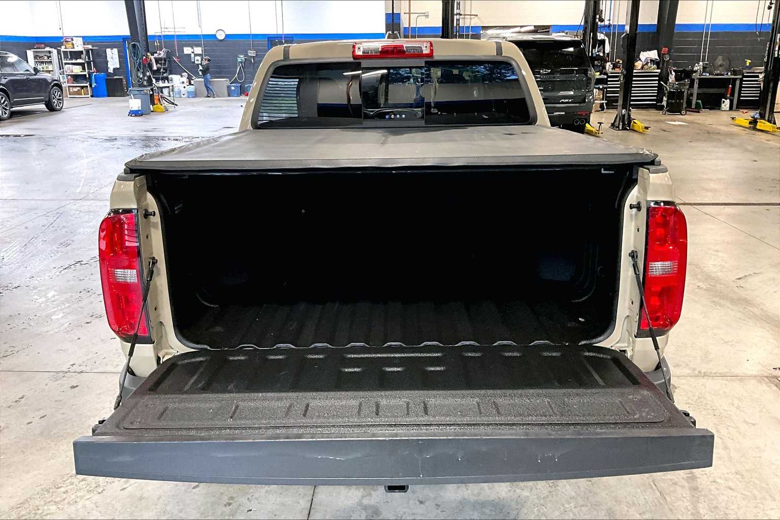 2022 Chevrolet Colorado 4WD Z71 - Photo 32