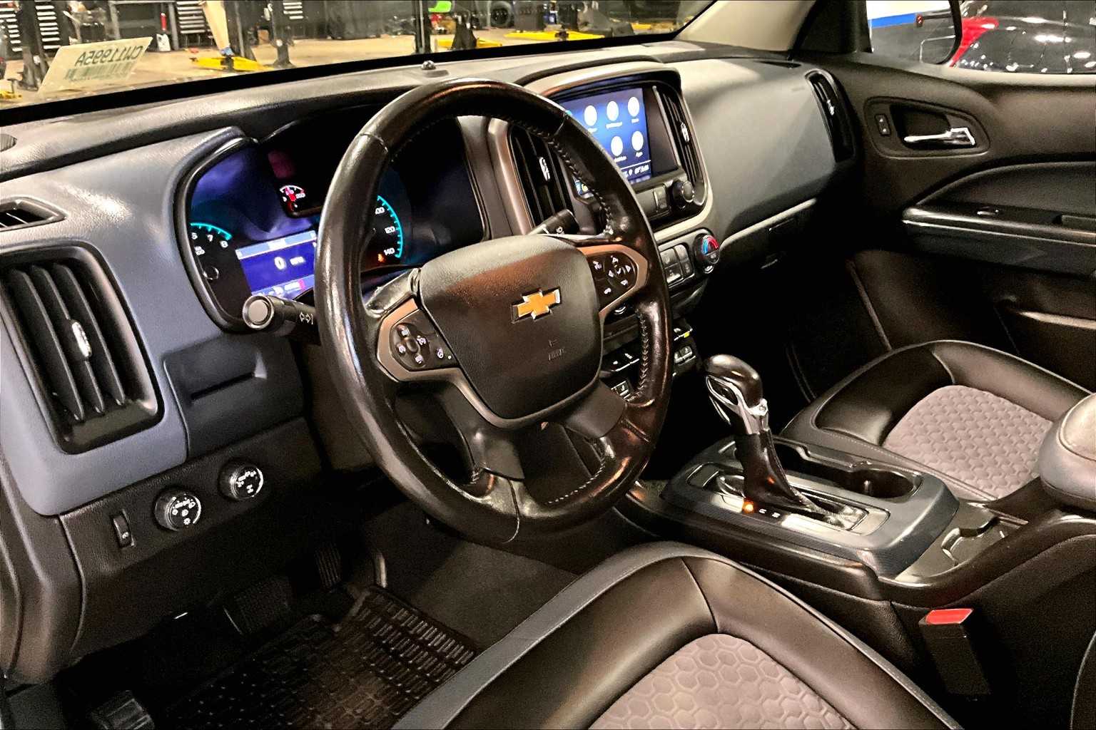 2022 Chevrolet Colorado 4WD Z71 - Photo 8