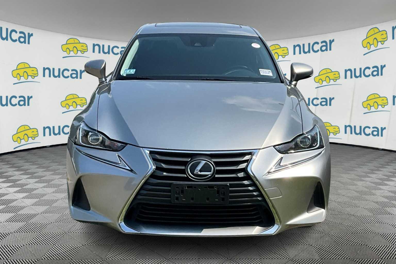 2017 Lexus IS  - Photo 2