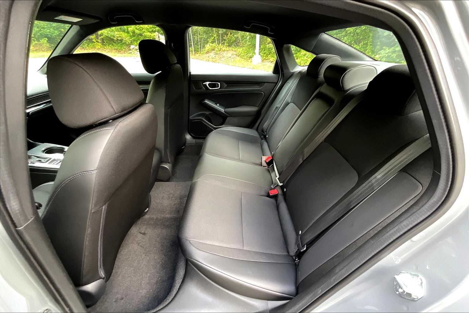 2026 Honda Civic Sport - Photo 15