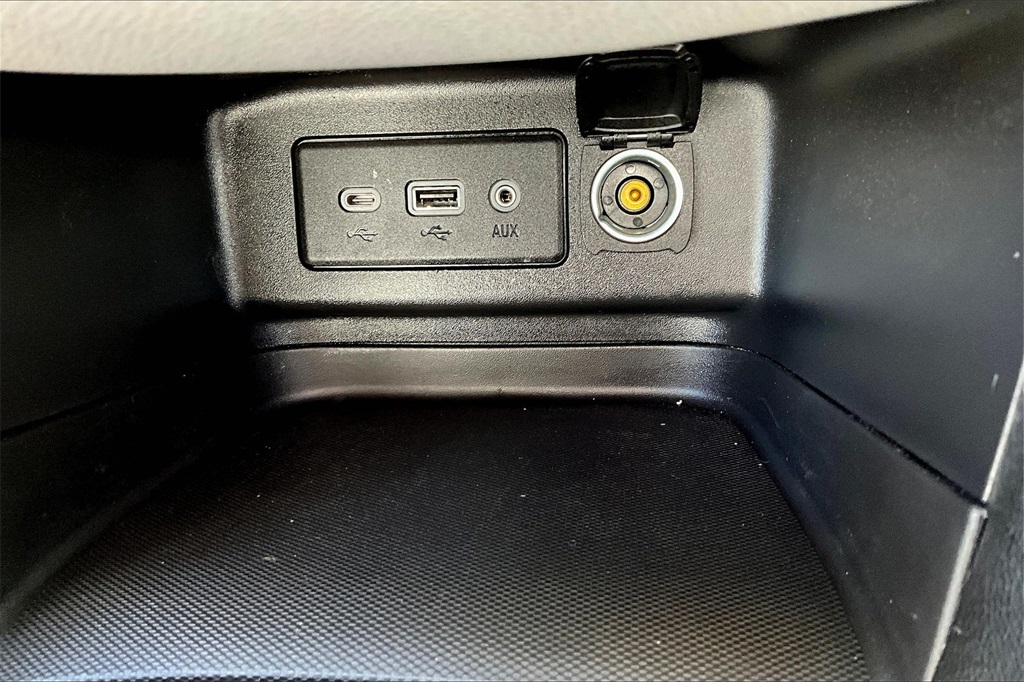 2023 Chevrolet Equinox LT - Photo 27