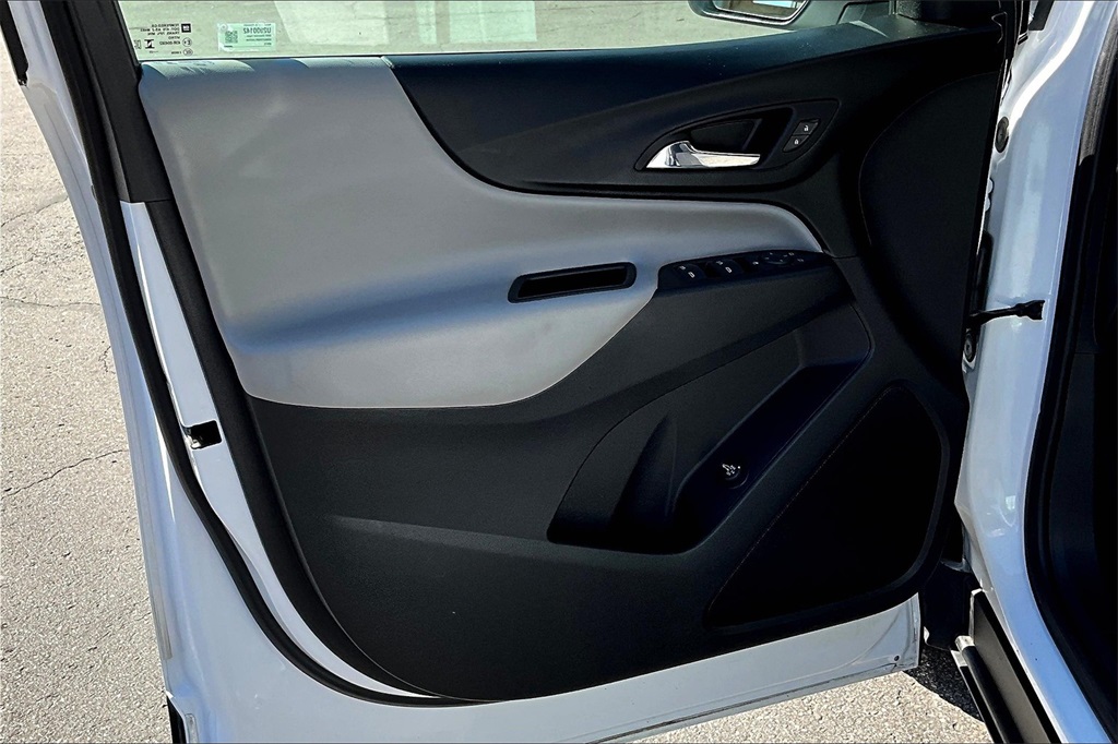 2023 Chevrolet Equinox LT - Photo 9