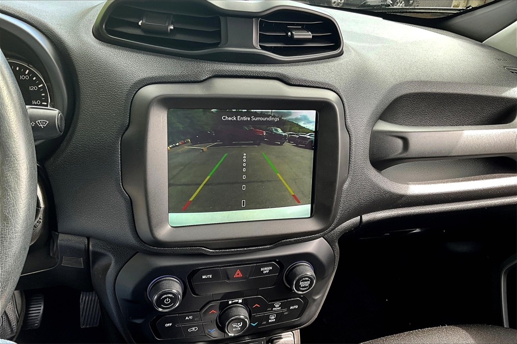 2020 Jeep Renegade Latitude - Photo 19