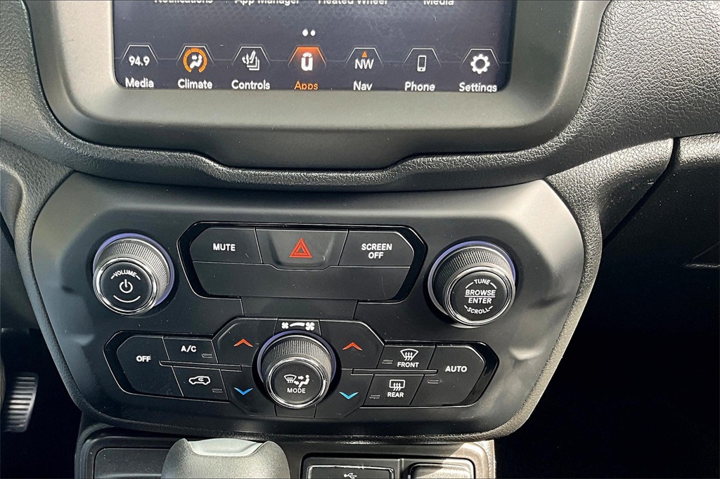 2020 Jeep Renegade Latitude - Photo 26