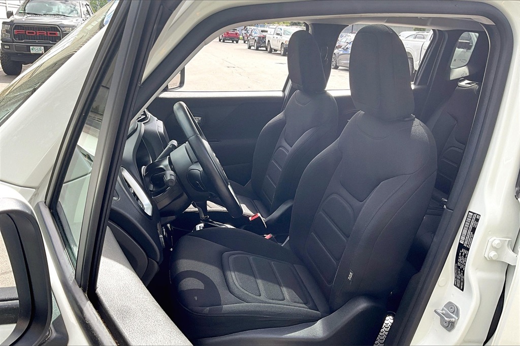 2020 Jeep Renegade Latitude - Photo 10