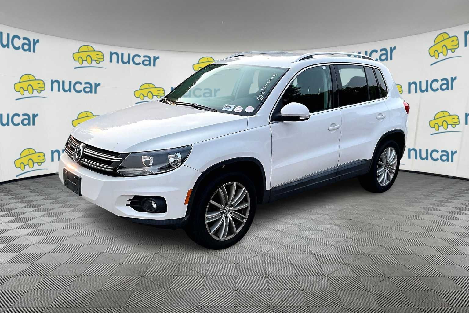 2012 Volkswagen Tiguan SE - Photo 2