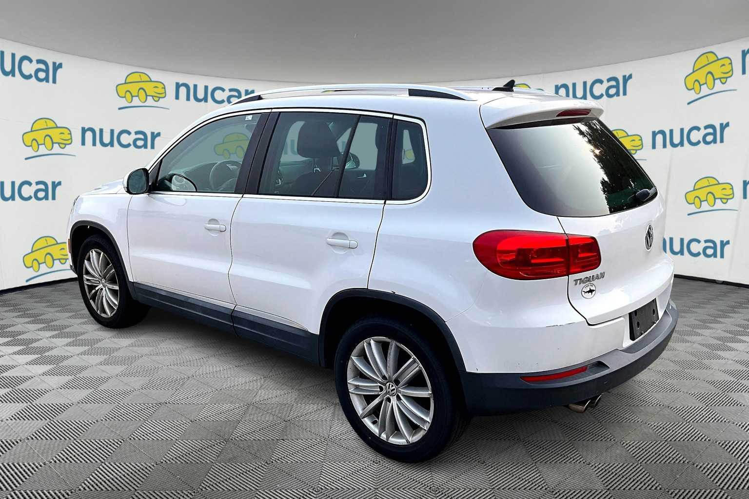 2012 Volkswagen Tiguan SE - Photo 3