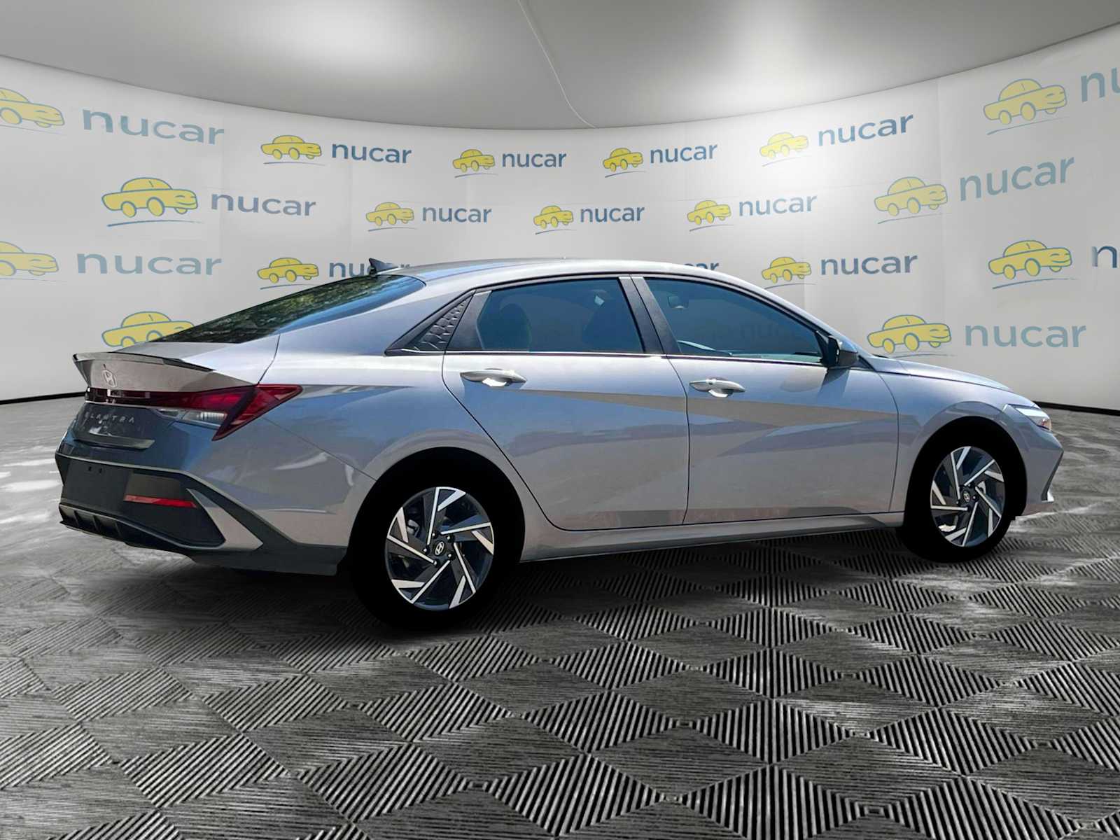2025 Hyundai Elantra SEL Sport - Photo 9