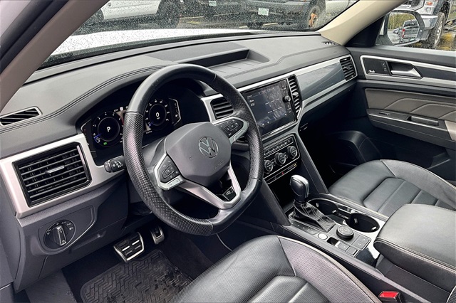 2022 Volkswagen Atlas 3.6L V6 SEL Premium R-Line - Photo 14