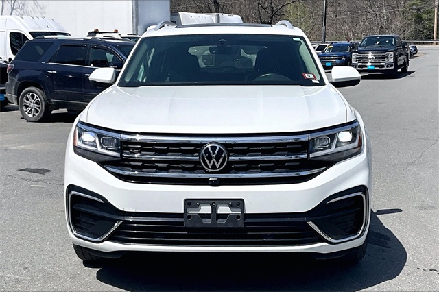 2022 Volkswagen Atlas 3.6L V6 SEL Premium R-Line - Photo 2