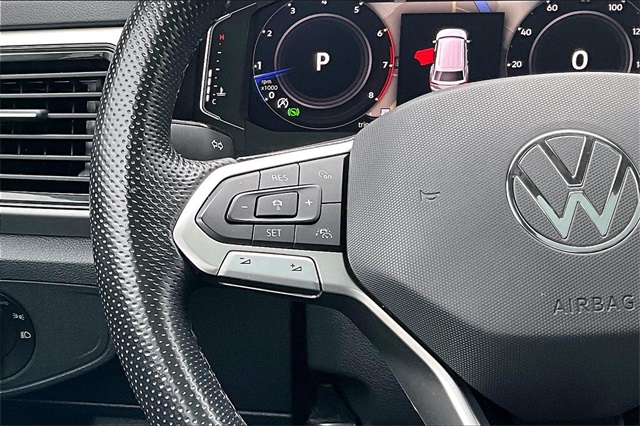 2022 Volkswagen Atlas 3.6L V6 SEL Premium R-Line - Photo 24