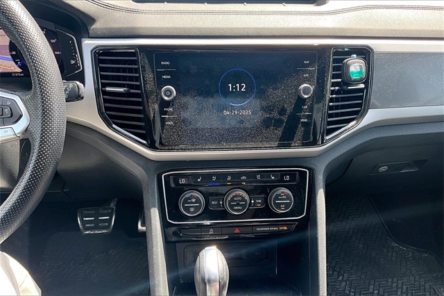 2022 Volkswagen Atlas 3.6L V6 SEL Premium R-Line - Photo 8