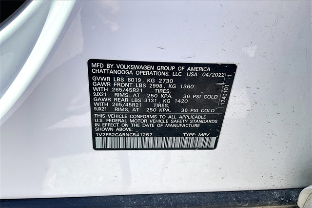 2022 Volkswagen Atlas 3.6L V6 SEL Premium R-Line - Photo 9
