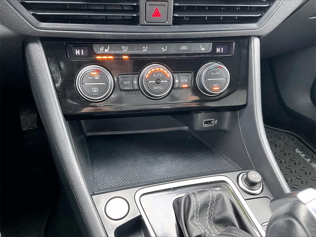 2019 Volkswagen Jetta R-Line - Photo 24