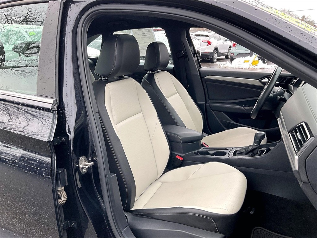 2019 Volkswagen Jetta R-Line - Photo 10