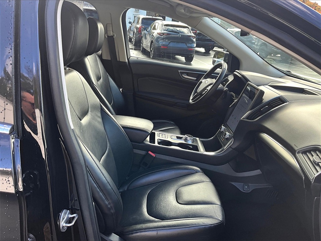 2022 Ford Edge Titanium - Photo 11