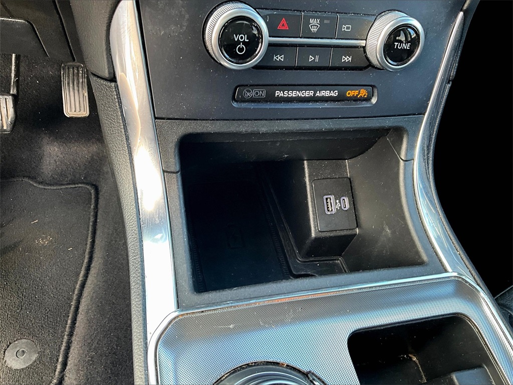 2022 Ford Edge Titanium - Photo 26
