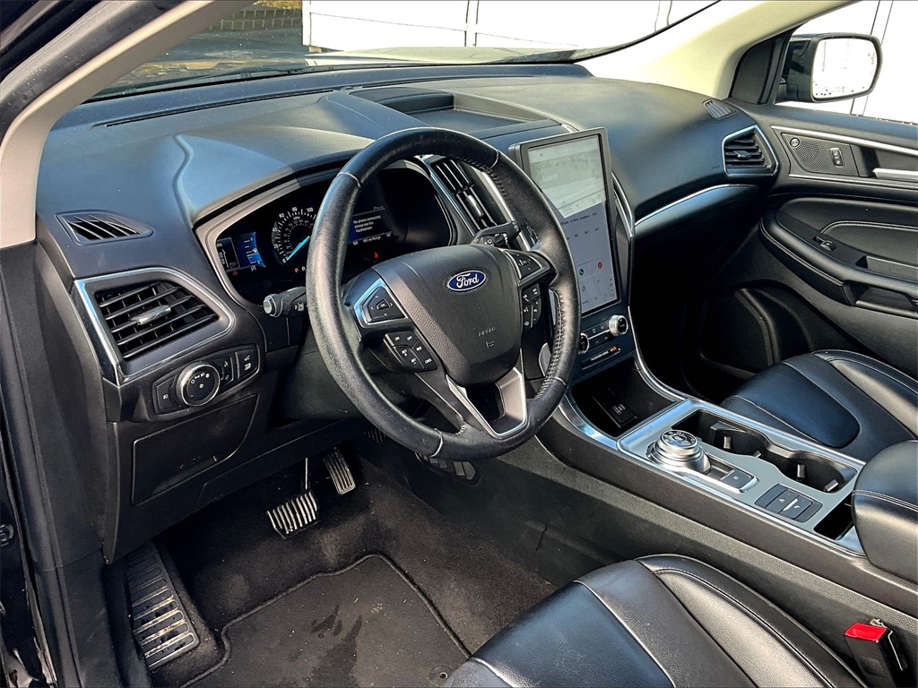 2022 Ford Edge Titanium - Photo 8