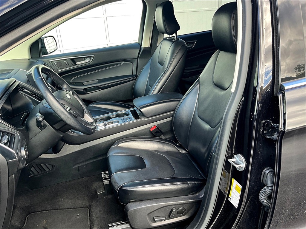 2022 Ford Edge Titanium - Photo 10