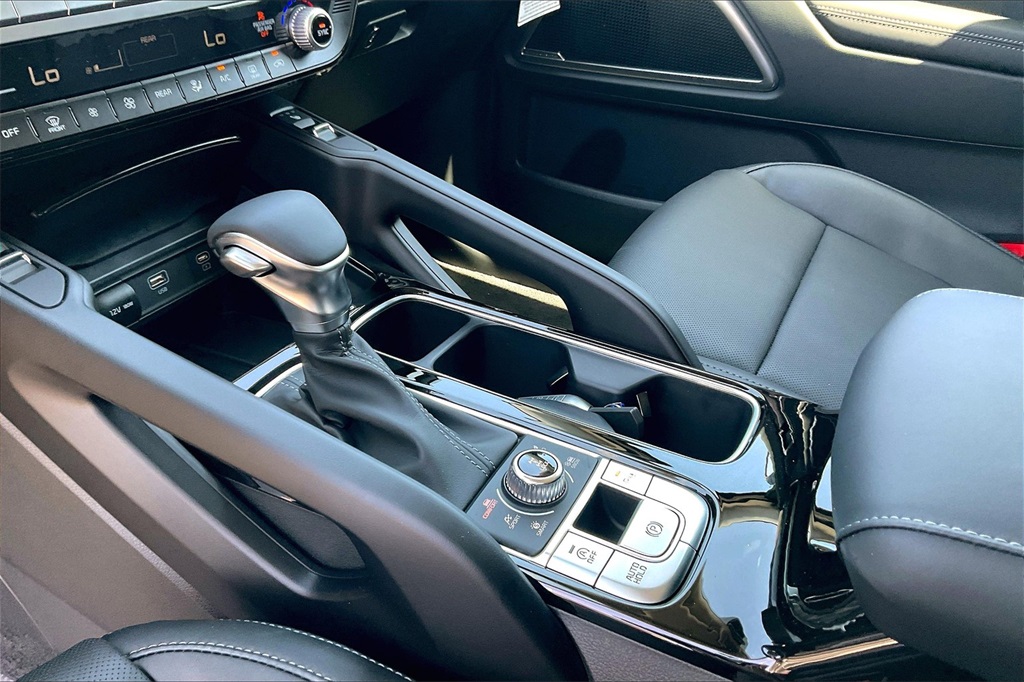 2025 Kia Telluride S - Photo 14