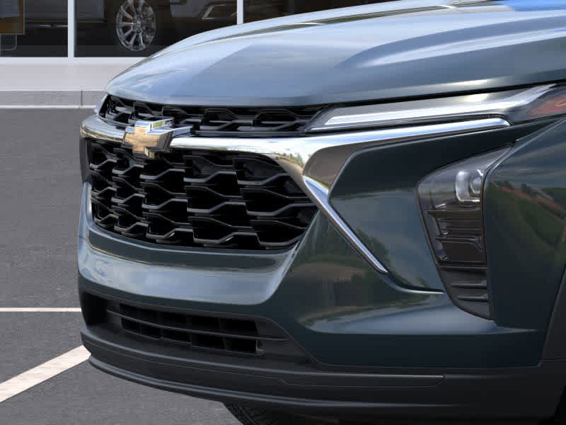 2025 Chevrolet Trax LS - Photo 13