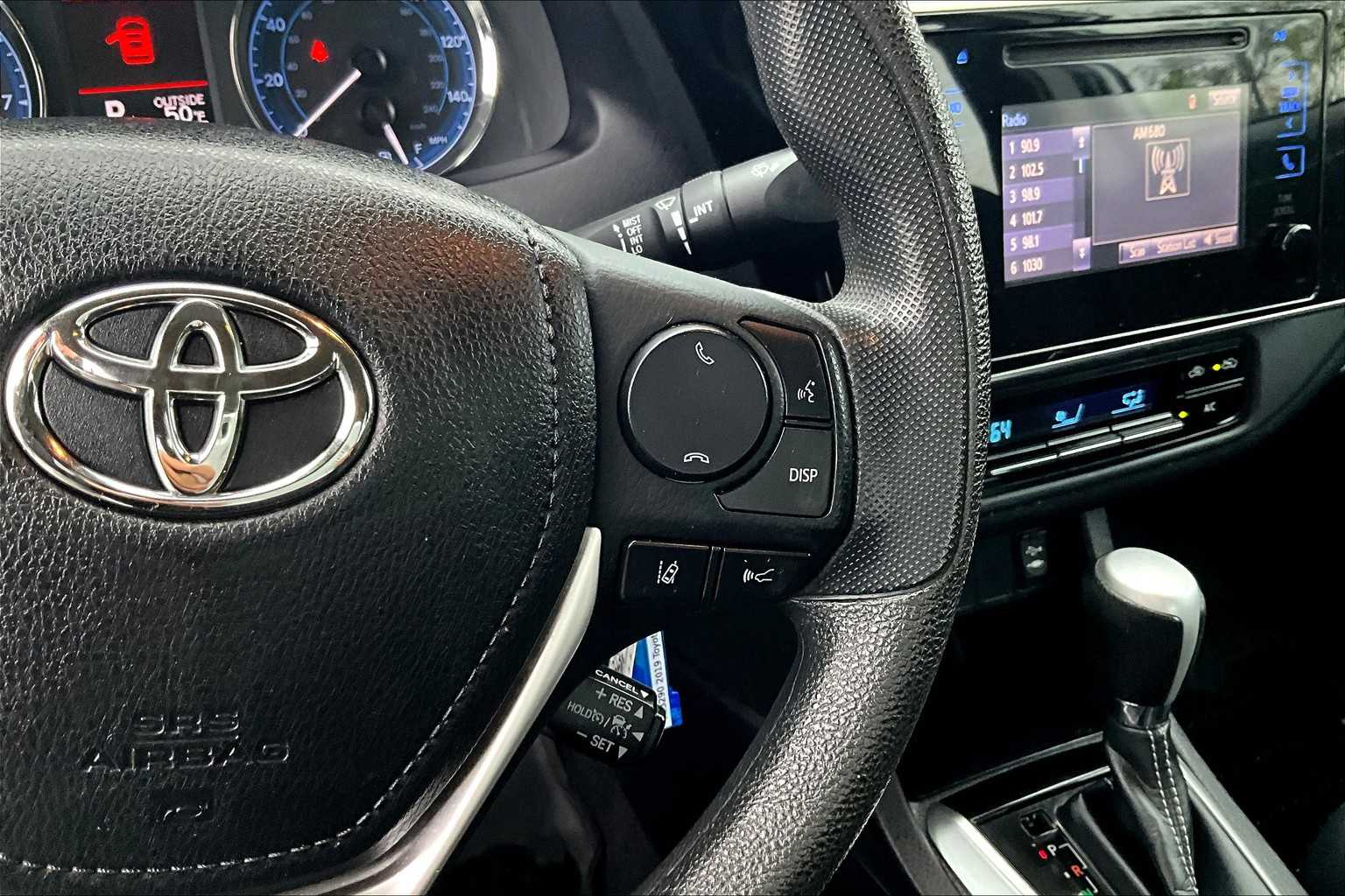 2019 Toyota Corolla LE - Photo 23