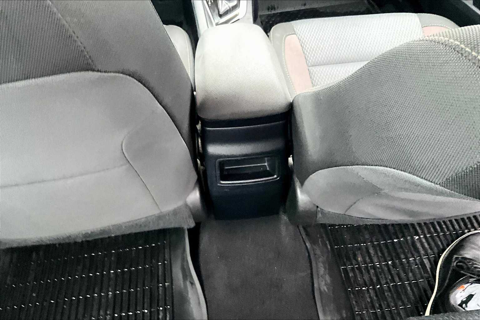 2019 Toyota Corolla LE - Photo 26